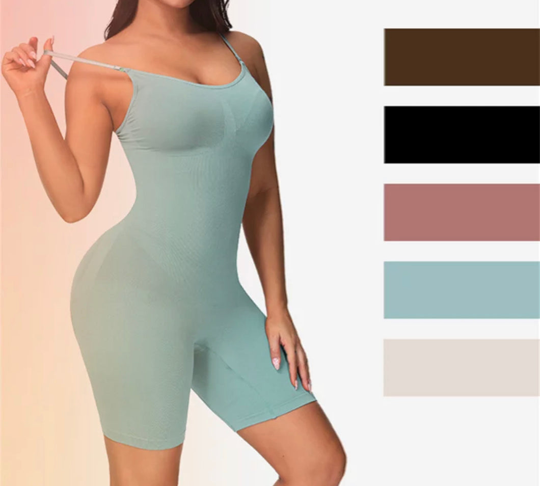 Seamless compression body shaper